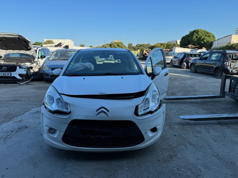 vente de véhicule accidenté reservé aux professionnels procédure VEI à Nîmes